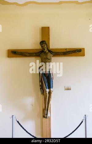 Cristo crucificado, siglo XIII,original de Montona, museo de la basílica de Santa Eufrasia, Porec, - Parenzo-, peninsula de Istria, Croacia, europa. Stock Photo