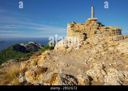 torre de Sa Talaia d'Alcúdia, área natural de la Victòria, Alcúdia, Mallorca, balearic islands, Spain. Stock Photo