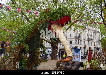 London, England, UK. 22nd May, 2023. Jurassic Park-themed flower arrangement in Sloane Square as Chelsea In Bloom, a free outdoor floral exhibition, begins. This year's theme is Flowers On Film. (Credit Image: © Vuk Valcic/ZUMA Press Wire) EDITORIAL USAGE ONLY! Not for Commercial USAGE! Credit: ZUMA Press, Inc./Alamy Live News Stock Photo