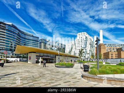 London Wandsworth Battersea the Underground Station concourse flats and power station Stock Photo