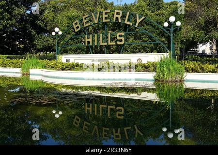 Beverly Hills sign, Beverly Gardens Park, Beverly Hills, Los Angeles County, California, USA, North America Stock Photo