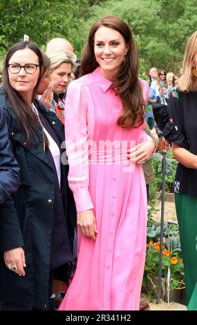 London, UK. 22nd May, 2023. Catherine The Princess of Wales visits a garden at the 2023 Chelsea Flower Show in London on Monday, May 22, 2023. Photo by Hugo Philpott/UPI Credit: UPI/Alamy Live News Stock Photo