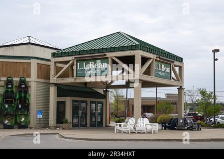 Entrance to the L.L. Bean Outlet store in Freeport, Maine, USA. Stock Photo