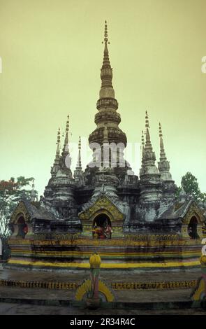 the Manfeilong Pagoda in the town of Jinghong in Xishuangbanna in the region of the province of Yunnan in China in east asia.  China, Yunnan, April, 1 Stock Photo