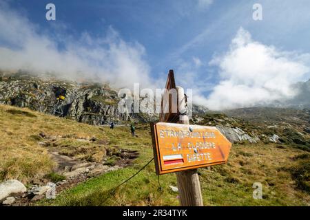 valle de Valier -Riberot-, Parque Natural Regional de los Pirineos de Ariège, cordillera de los Pirineos, Francia. Stock Photo
