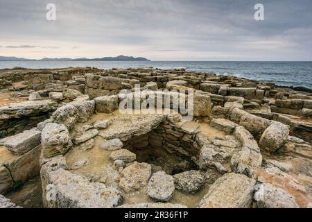 Necrópolis de Son Real , conjunto de construcciones funerarias , término municipal de Santa Margalida, Mallorca, balearic islands, spain, europe. Stock Photo