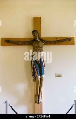 Cristo crucificado, siglo XIII,original de Montona, museo de la basílica de Santa Eufrasia, Porec, - Parenzo-, peninsula de Istria, Croacia, europa. Stock Photo