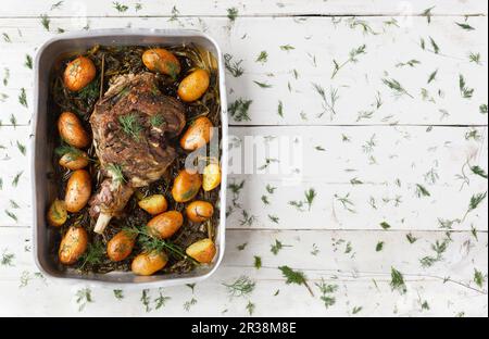 Roast leg of lamb with fennel Stock Photo - Alamy