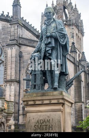 Statue of economist Adam Smith Edinburgh Stock Photo