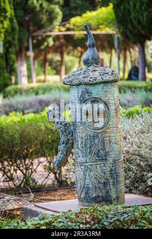 Joan Miró (Spanish, 18931983), Homme et femme ,1977, lost wax cast bronze, Marivent garden, Palma, Majorca. Stock Photo