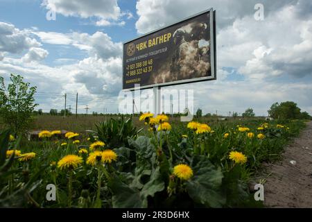 Saint Petersburg, Russia. 22nd May, 2023. A billboard depicting Russian servicemen and an advertisement for a private military company, PMC Wagner, with the inscription 'Join the winning team'. On May 20, 2023, the founder of a private military company, Yevgeny Prigozhin, made a statement that the PMC Wagner group had completely taken the city of Bakhmut under its control. (Photo by Artem Priakhin/SOPA Images/Sipa USA) Credit: Sipa USA/Alamy Live News Stock Photo