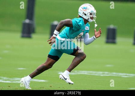 Miami Dolphins safety Jevon Holland (8) runs during an NFL football game  against the San Francisco 49ers, Sunday, Dec.4, 2022, in Santa Clara,  Calif. (AP Photo/Scot Tucker Stock Photo - Alamy