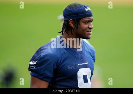 Seattle Seahawks running back Kenneth Walker III (9) warms up before an NFL  football game against the San Francisco 49ers, Sunday, Sept. 18, 2022 in  Santa Clara, Calif. (AP Photo/Lachlan Cunningham Stock