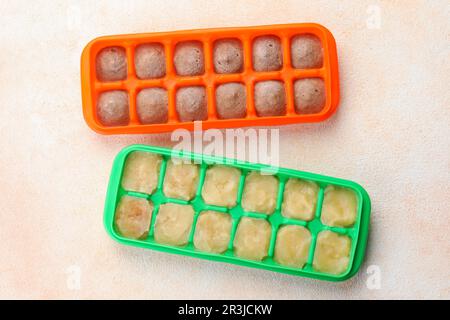Pureed Baby Food in a Ice Cube Tray Stock Photo - Alamy