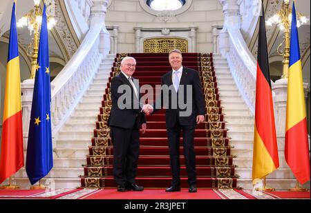 Bucharest, Romania. 24 May 2023. German President Frank-Walter Steinmeier and Klaus Johannis, President of Romania, meet for talks at the President's official residence, the Cotroceni Palace. President Steinmeier is on a three-day state visit to Romania at the invitation of President Johannis. Photo: Bernd von Jutrczenka/dpa/Alamy Live News Stock Photo