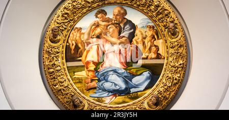 Florence, Italy: Holy Family with the Young St. John Baptist - named Doni Tondo - by Michelangelo Buonarroti, 1507 Stock Photo