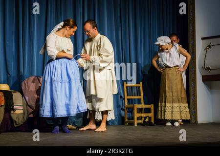 muestra de indumentaria tradicional mallorquina de los siglos XVII a XX, teatro Mar i Terra, Palma, Mallorca, islas baleares, Spain. Stock Photo