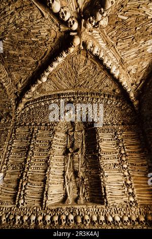 Capela Das Ossos,(capela das almas), iglesia de nuestra senora da Espectaçao, siglo XVIII, Campo Maior, La Raya, Alentejo, Portugal, europa. Stock Photo