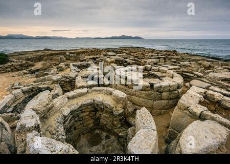 Necrópolis de Son Real , conjunto de construcciones funerarias , término municipal de Santa Margalida, Mallorca, balearic islands, spain, europe. Stock Photo