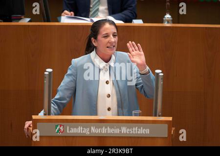 Dusseldorf, Deutschland. 24th May, 2023. Lena TESCHLADE, SPD parliamentary group during her speech at the 33rd session of the North Rhine-Westphalia state parliament, in the North Rhine-Westphalia state parliament, Duesseldorf on May 24th, 2023 Credit: dpa/Alamy Live News Stock Photo