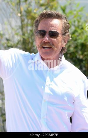 Cannes, France. 24th May, 2023. Bryan Cranston - Asteroid City photocall, - The 76th Annual Cannes Film Festival CANNES, FRANCE on May 24, 2023. (Photo by Lionel Urman/Sipa USA) Credit: Sipa USA/Alamy Live News Stock Photo
