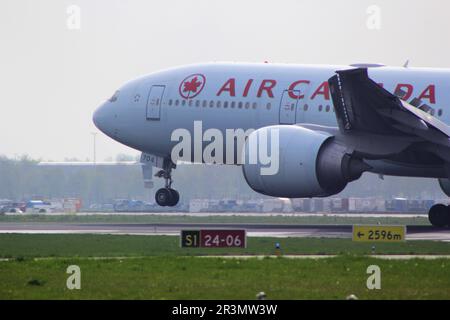 Air Canada landing at the Kaagbaan. Stock Photo