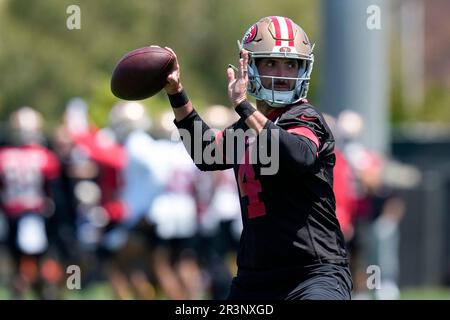 San Francisco 49ers wide receiver Brandon Aiyuk is introduced before an NFL  football game against the Miami Dolphins in Santa Clara, Calif., Sunday,  Dec. 4, 2022. (AP Photo/Godofredo A. Vásquez Stock Photo 