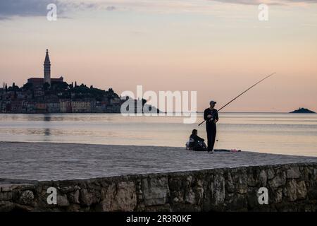 atardecer en la bahia de Rovinj, Rovinj,peninsula de Istria, Croacia, europa. Stock Photo