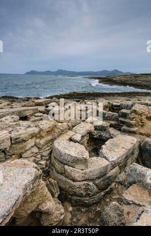 Necrópolis de Son Real , conjunto de construcciones funerarias , término municipal de Santa Margalida, Mallorca, balearic islands, spain, europe. Stock Photo