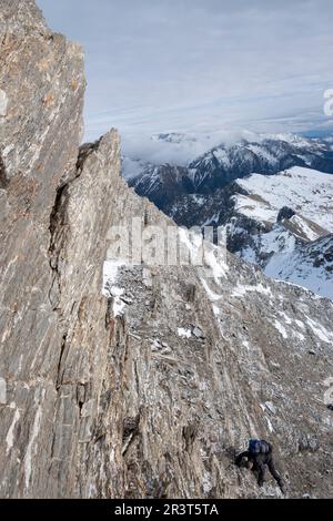 ascenso al pico Robiñera, Huesca, Aragón, cordillera de los Pirineos, Spain. Stock Photo