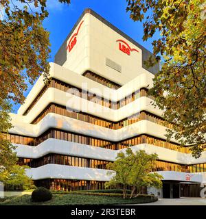 The LBS West headquarters by architect Harald Deilmann, Muenster ...