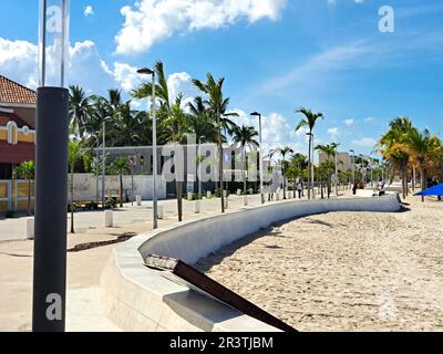 Progreso, Yucatan, Mexico - Nov 23 2022: Port city of the peninsula, a stop for cruise ships docking at its iconic long pier. The Malecon is a promena Stock Photo