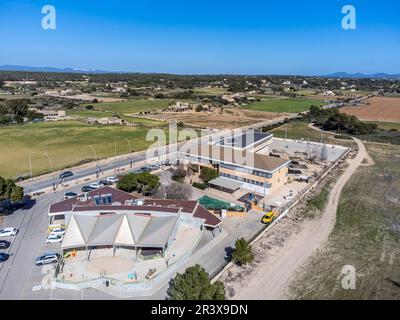 CEIP Colònia de Sant Jordi, Aerial view of the Childhood and Primary Education College, Ses Salines, Mallorca, Balearic Islands, Spain. Stock Photo