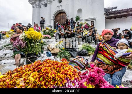 mercado de flores, . Chichicastenango ,municipio del departamento de El Quiché, Guatemala, Central America. Stock Photo