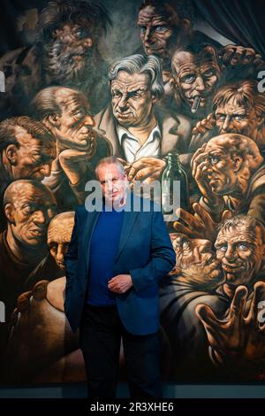 Scottish artist Peter Howson in his Glasgow studio Stock Photo - Alamy