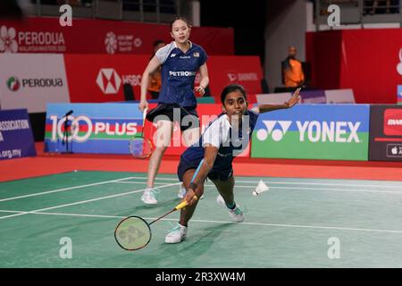 Malaysia's Thinaah Muralitharan and Pearly Tan use three languages to  communicate on the badminton court