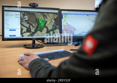 Meyenburg, Deutschland. 19th Apr, 2023. Planning and monitoring of a site-specific fertilization via the Xarvio program in Meyenburg, May 25th, 2023. || Model release available Credit: dpa/Alamy Live News Stock Photo