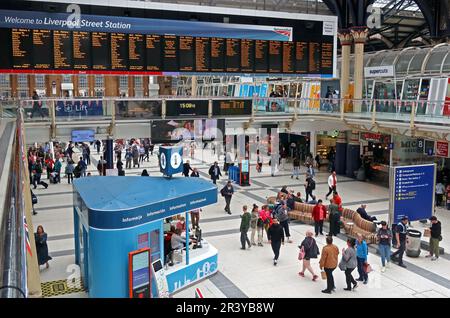 Liverpool Street Station, internal concourse & information desk , London, England, UK,  EC2M 7PY Stock Photo