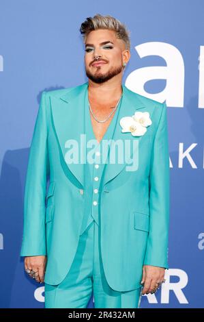 Adam Lambert bei der 29. amfAR Gala Cannes im Rahmen vom Festival de Cannes 2023 / 76. Internationale Filmfestspiele von Cannes im Hôtel du Cap-Eden-Roc. Antibes, 25.05.2023 Stock Photo