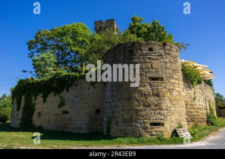 Exterior view of Ravensburg Castle in Kraichgau near Sulzfeld, Heilbronn region, Baden-Württemberg, Germany. Stock Photo