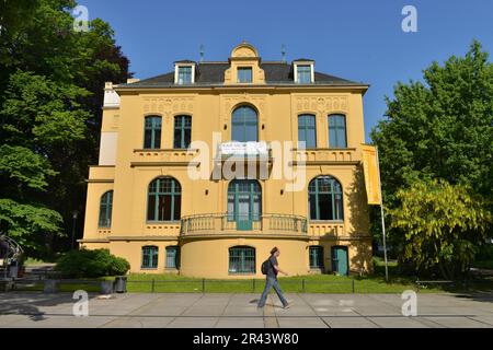 Schwartzsche Villa, Grunewaldstrasse, Steglitz, Berlin, Germany Stock Photo