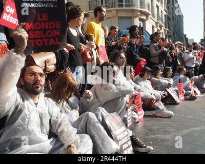 Paris, France. 26th May, 2023. Environmental activists protest against a planned oil pipeline in East Africa outside the building where the annual general meeting of French oil and gas giant TotalEnergies is to be held. Credit: Rachel Boßmeyer/dpa/Alamy Live News Stock Photo