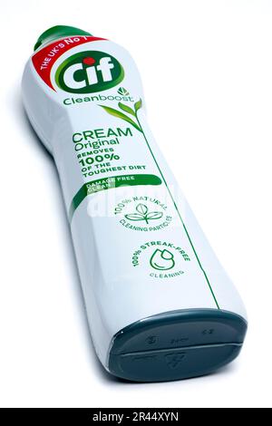 We used to call this Cream Cleaner Jif in Europe, but now it's Cif! Still  the proper stuff in the Antipodes Stock Photo - Alamy