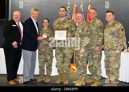 Staff Sgt. Ricky D. Gibbs, 1st Battalion, 58th Aviation Regiment ...