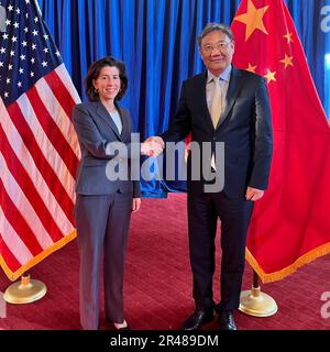 Chinese Minister of Commerce, Wang Wentao speaks at the 2025 Asia ...
