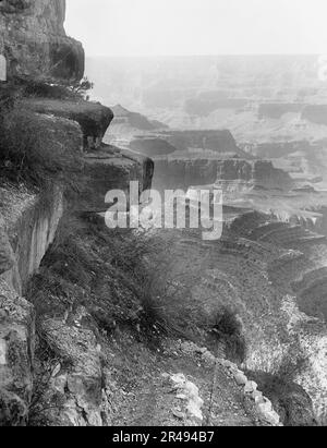 Hanging Rock, Grand View Trail, Grand Canyon, Ariz., c1906. Stock Photo