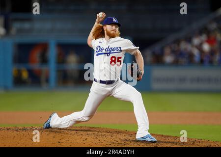 los-angeles-dodgers-pitcher-