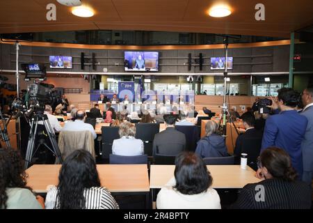 European Parliament, Brussels, Belgium 24/05/2023 – Maryam Rajavi, the president-elect of the National Council of Resistance of Iran, as the note spea Stock Photo