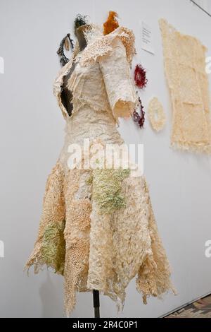 London, UK. 27th May, 2023. Chelsea, London, UK on May 27 2023. Clothing grown entirely from grass root. Created by artist and material innovator, Zena Holloway at the RHS Chelsea Flower Show at the Royal Hospital Chelsea, London, UK on May 27 2023. Credit: Francis Knight/Alamy Live News Stock Photo