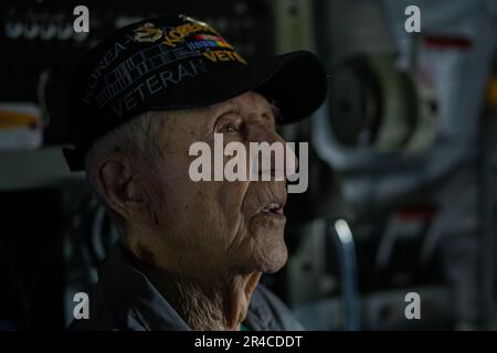 Retired Master Sgt. Eugene T. Beal sits in the cockpit of a KC-135 Stratotanker, April 3, 2023, at Beale Air Force Base, California. Eugene spent most of his career as a boom operator in the KC-97 Stratofreighter and the KC-135. In March 1952, Eugene enlisted in the U.S. Air Force and was sent to fight in the Korean War as a tail gunner in the B-29 Superfortress. Stock Photo